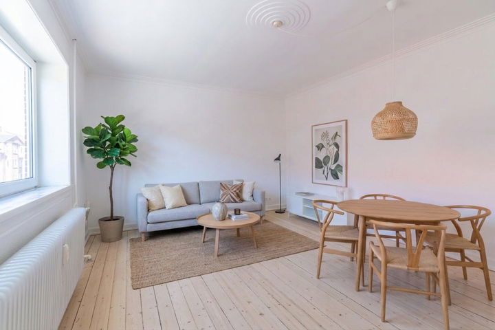 Central 2-room apartments in a well-kept building in Aalborg – photo 2