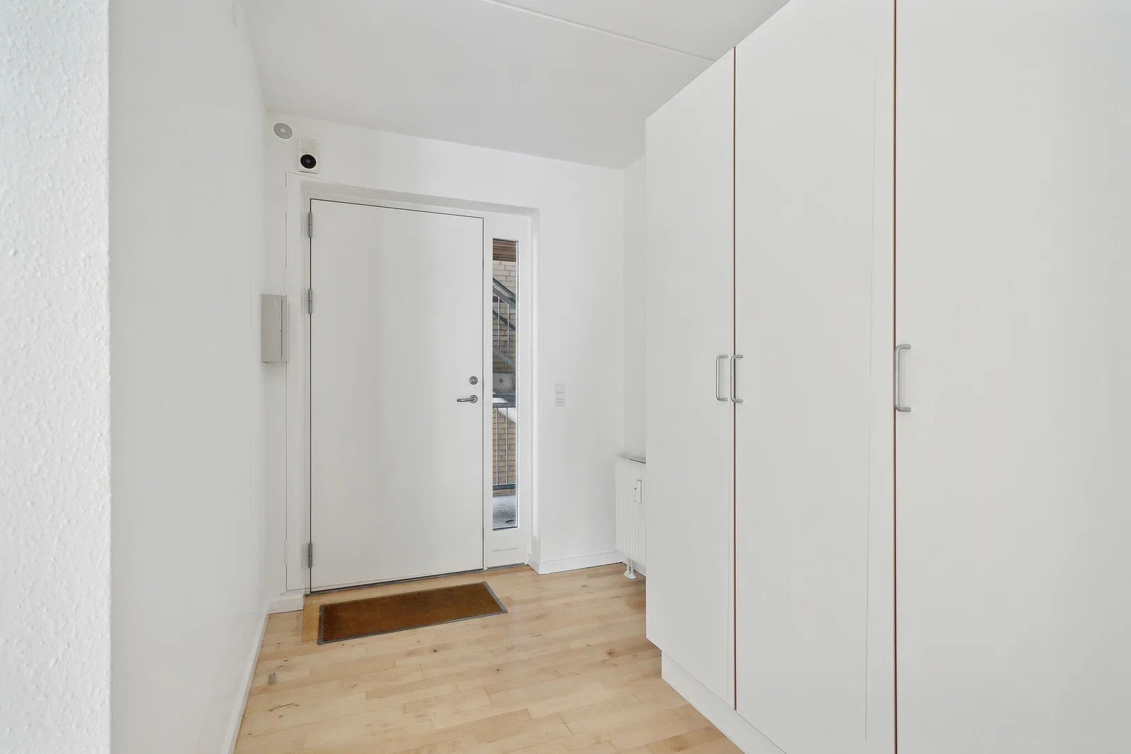 Bright 2-room apartment of 69 m² with modern kitchen, elevator and green courtyard – free gym and shared car – photo 7