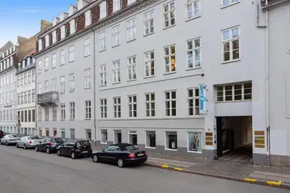 Skøn 2-værelses i baggården med egen terrasse – billede 3