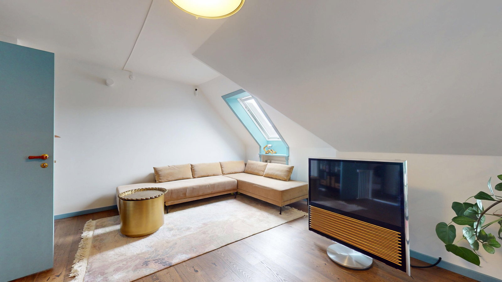 Lys 81 m² lejlighed med altan på Frederiksberg – billede 3