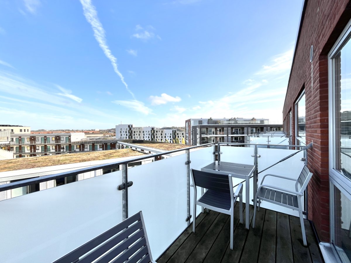 Bright 3-room apartment 74 m² with west-facing balcony – photo 6