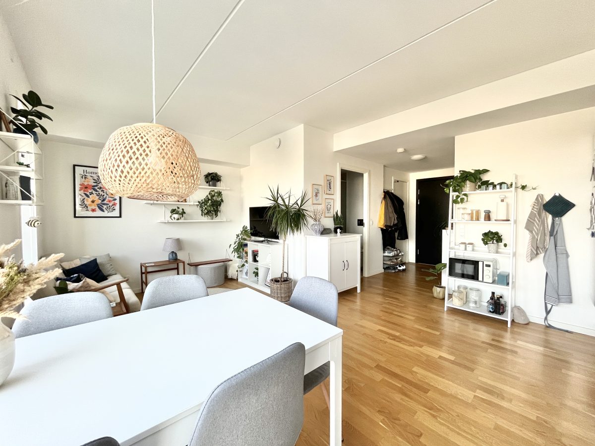 Bright 3-room apartment 74 m² with west-facing balcony – photo 3