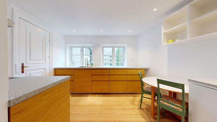 79 m² lejlighed med walk-in closet i København K – billede 5