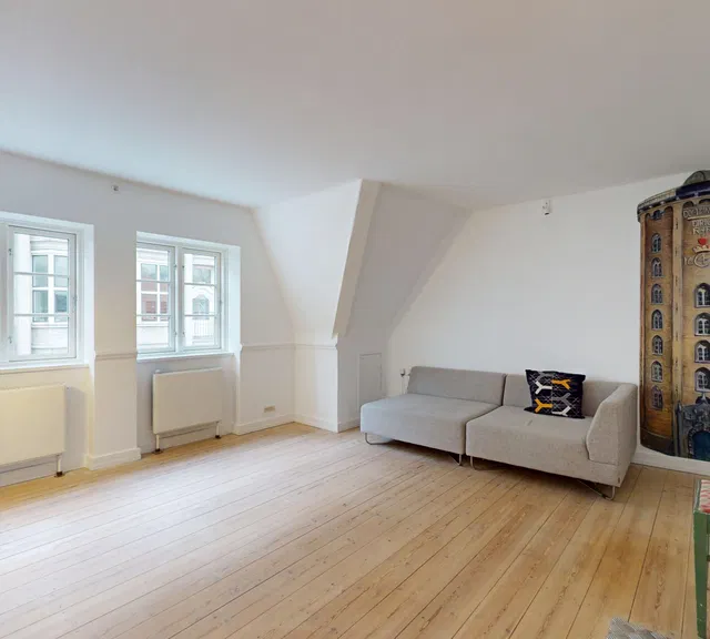 79 m² lejlighed med walk-in closet i København K