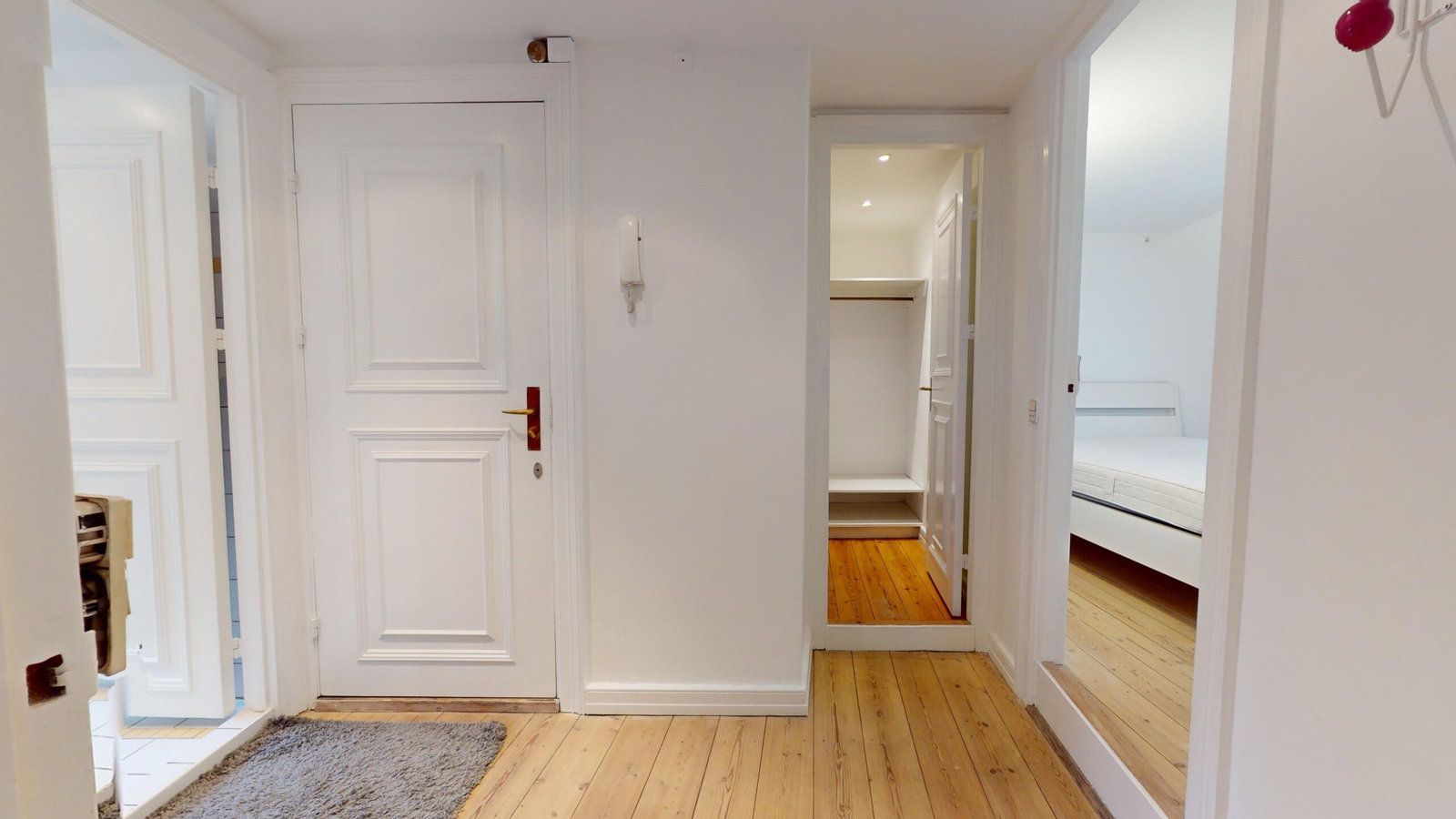 79 m² lejlighed med walk-in closet i København K – billede 9