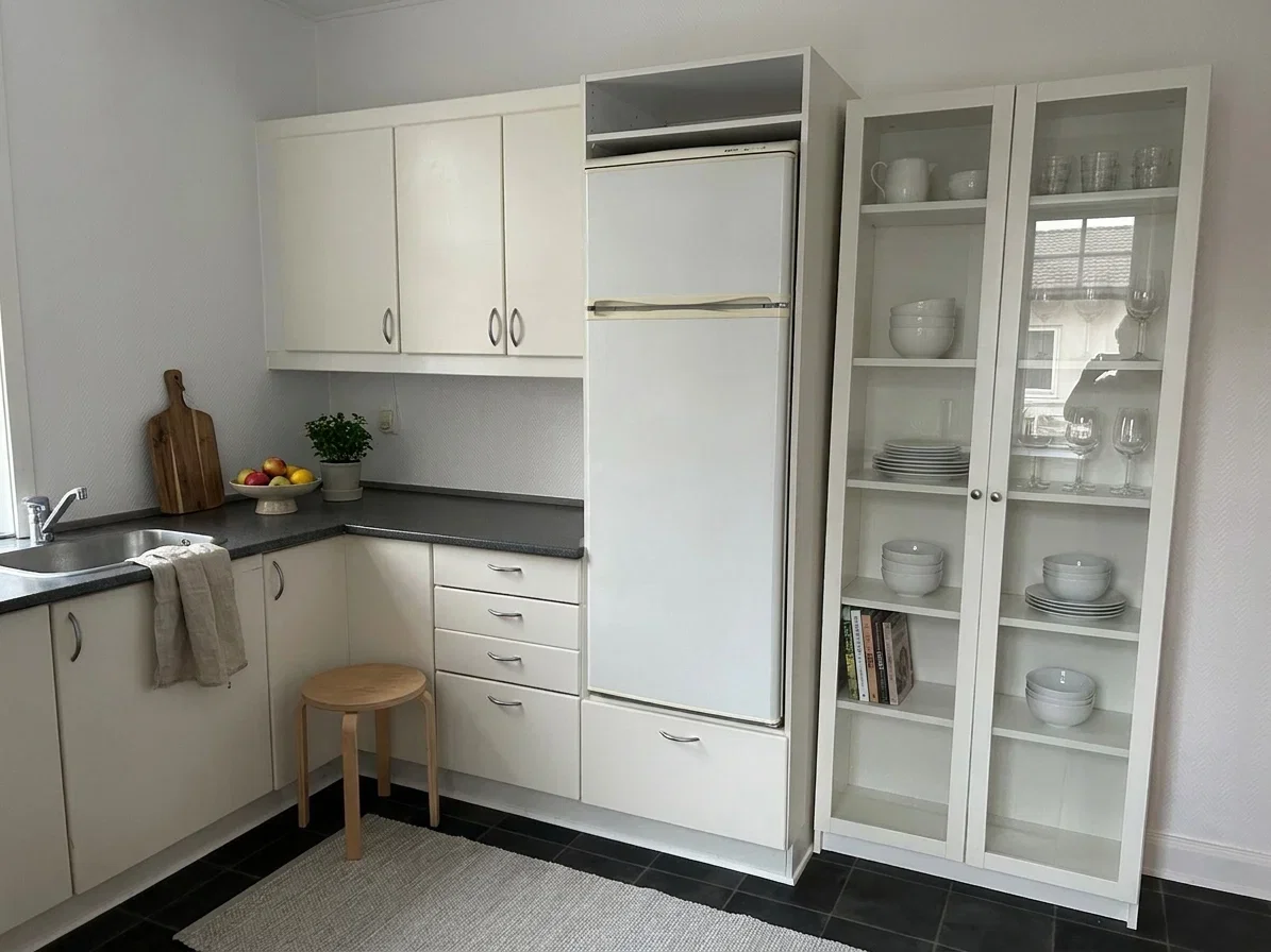 Bright 2-room apartment just outside the ramparts - 67 m² in a classic building. Rent includes water. – photo 3