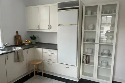 Bright 2-room apartment just outside the ramparts - 67 m² in a classic building. Rent includes water. – photo 3