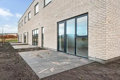Modern 2-storey terraced house in quiet surroundings – photo 2