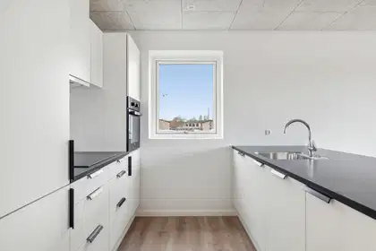 Modern 2-storey terraced house in quiet surroundings – photo 1