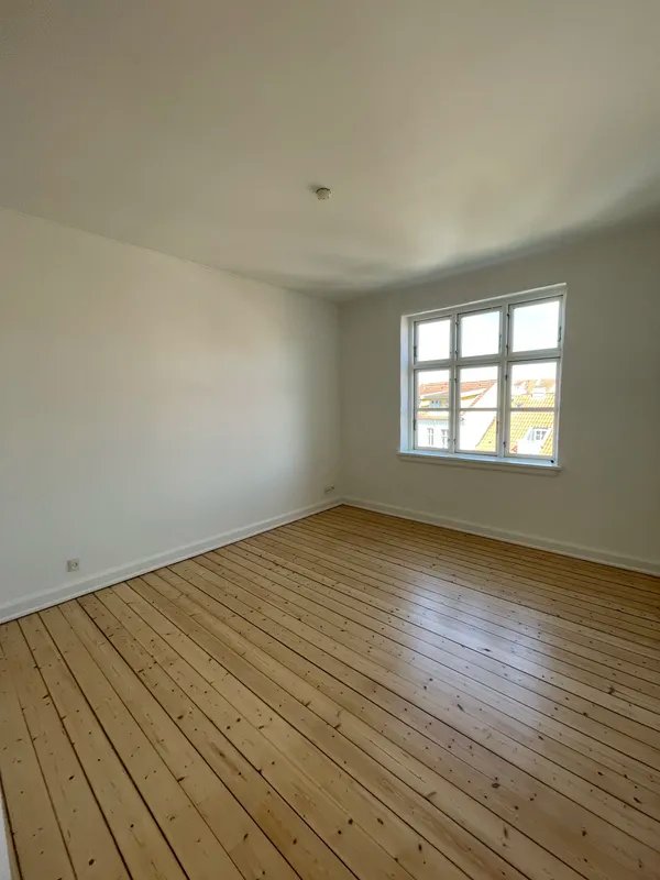 3-room apartment with plank floors and bay-window living room in Aalborg Centre – photo 3