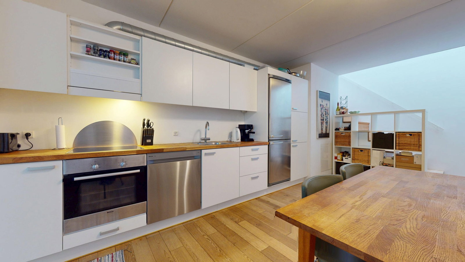 Lys 93 m² lejlighed med altan i København S – billede 7