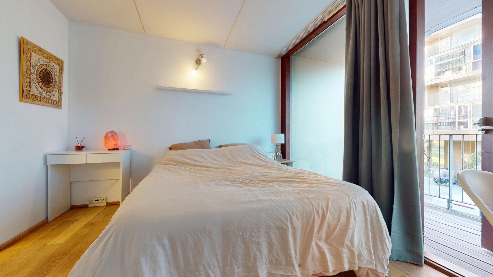 Lys 93 m² lejlighed med altan i København S – billede 11