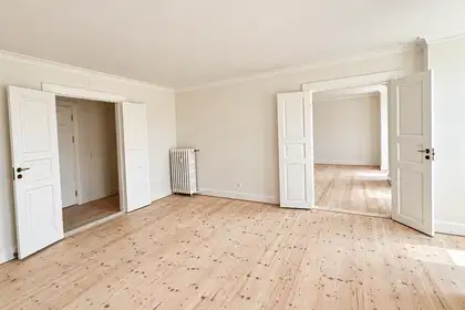 6-værelses lejlighed med nyt køkken midt i København K – billede 4