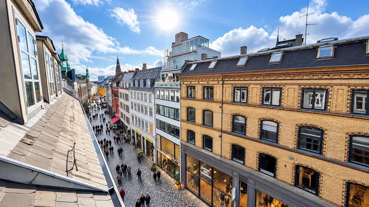 6-værelses lejlighed med nyt køkken midt i København K – billede 3