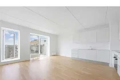Lys penthouse med elevator og Metro i nærheden – billede 2