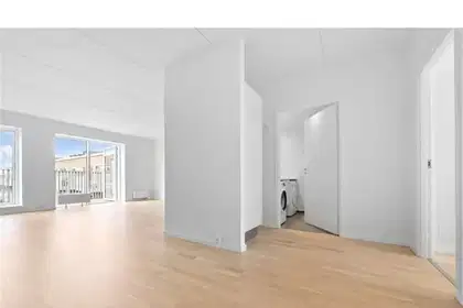 Lys penthouse med elevator og Metro i nærheden – billede 5