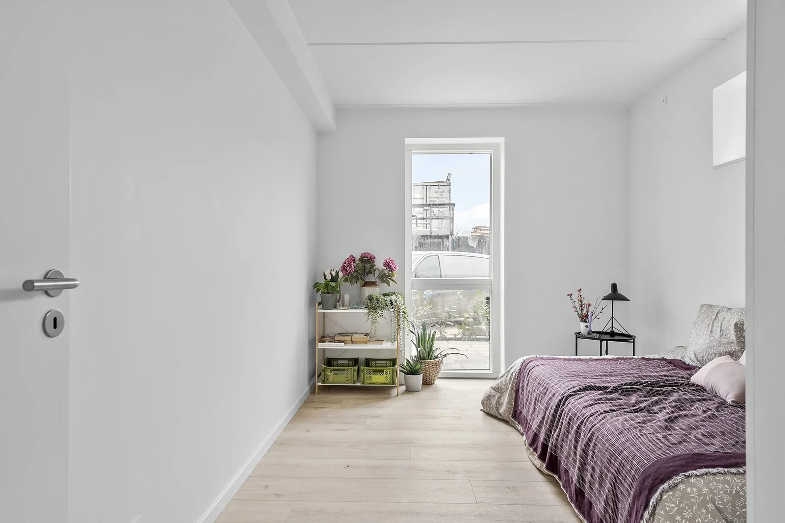 Lys 2-værelses stuelejlighed med privat terrasse – billede 10