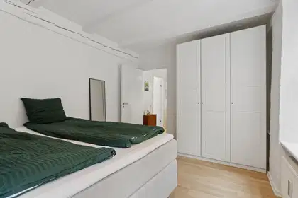Central 2-room apartment with French balcony in Indre By – photo 12