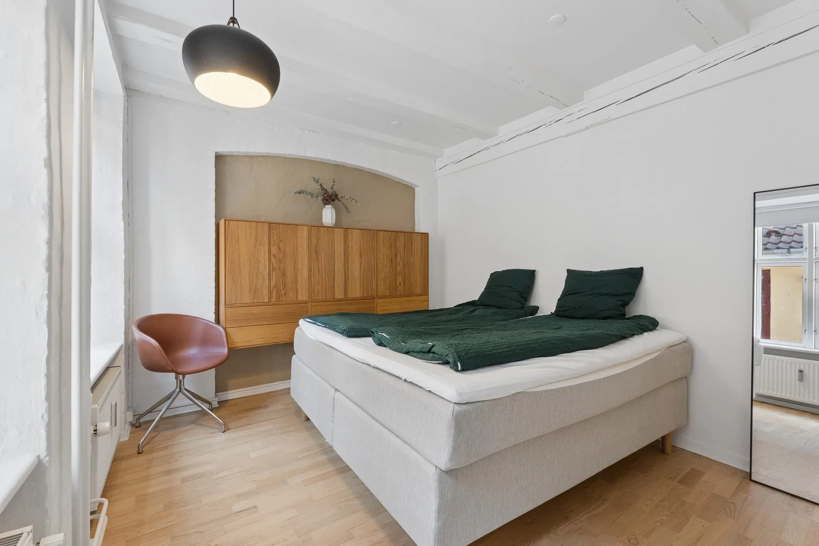 Central 2-room apartment with French balcony in Indre By – photo 11